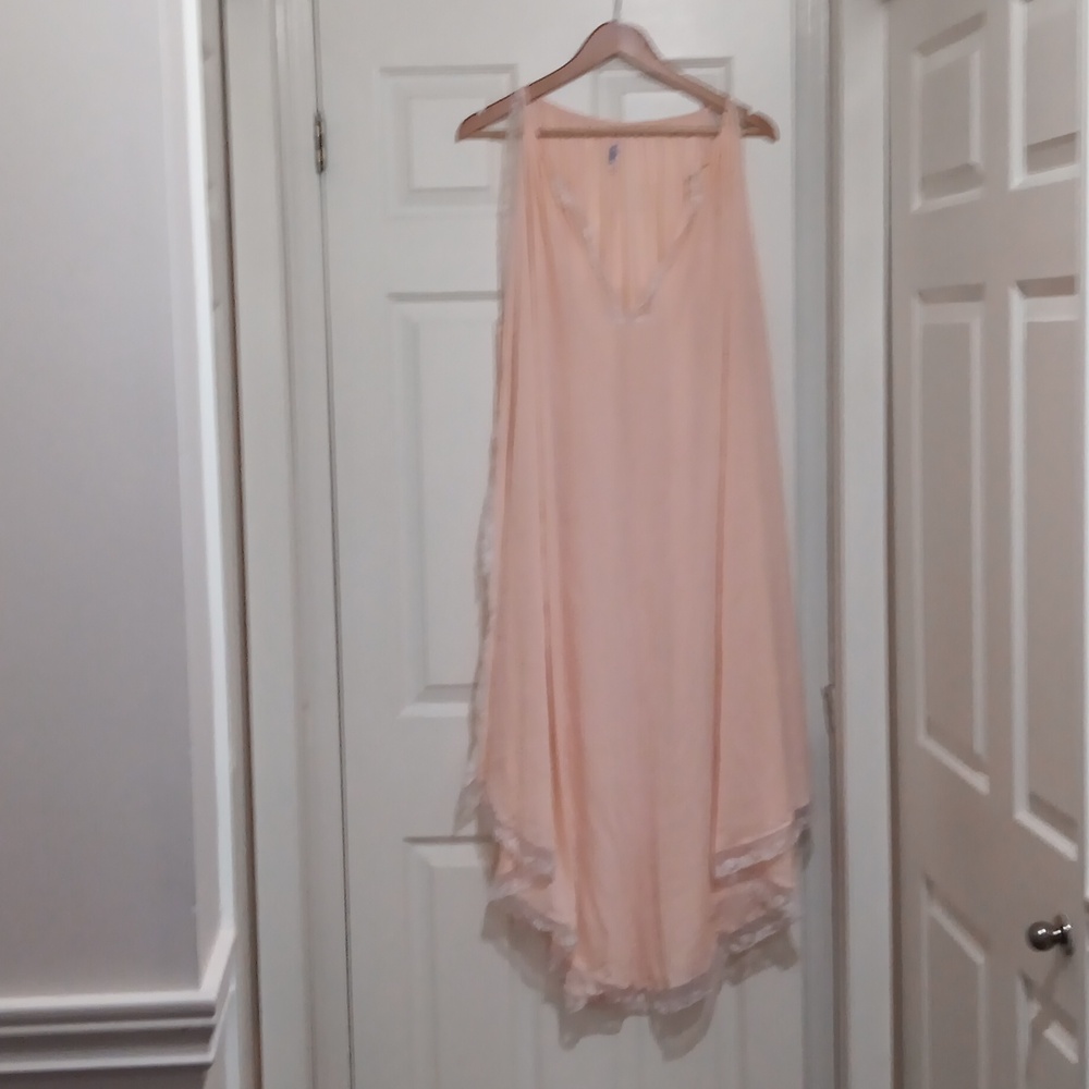 Vintage Peach Nightgown